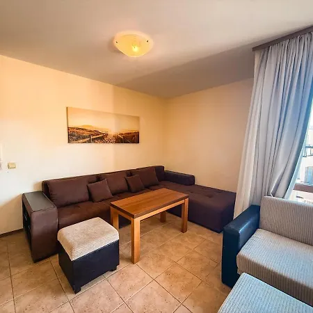 Appartement Top-floor 2br With King Bed & View Sunny Beach