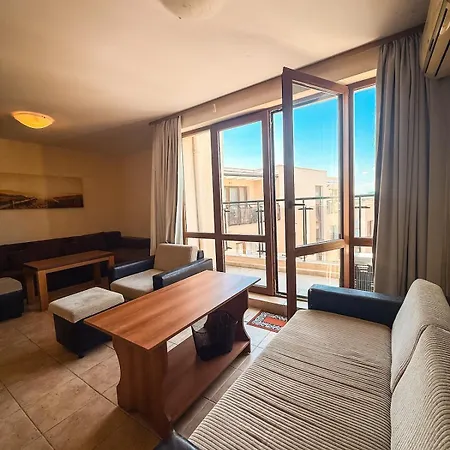 Top-floor 2br With King Bed & View Appartement Sunny Beach