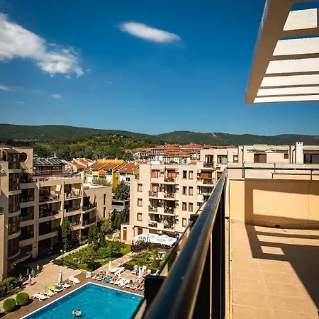 Appartement Top-floor 2br With King Bed & View